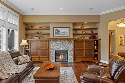 515 Eaglewood Crt, Qualicum Beach, BC 