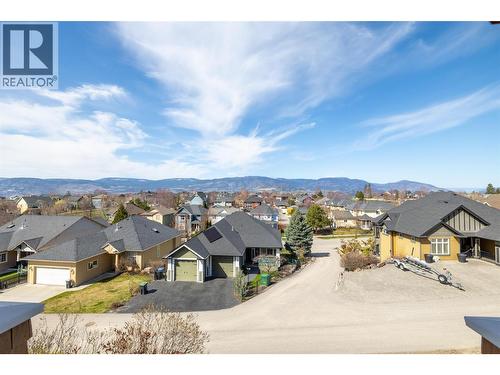 5450 South Perimeter Way, Kelowna, BC - Outdoor
