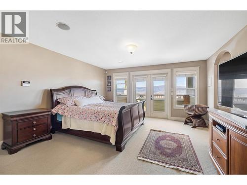 5450 South Perimeter Way, Kelowna, BC - Indoor Photo Showing Bedroom