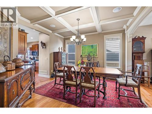 5450 South Perimeter Way, Kelowna, BC - Indoor Photo Showing Dining Room