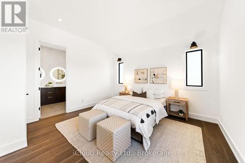 1140 Ogden Avenue, Mississauga, ON - Indoor Photo Showing Bedroom