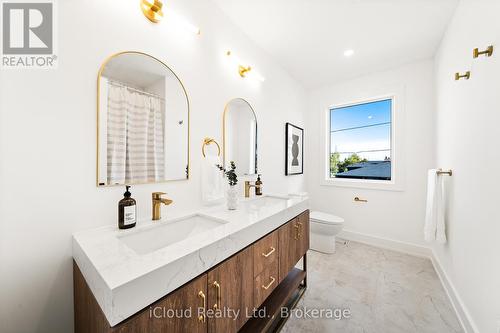 1140 Ogden Avenue, Mississauga, ON - Indoor Photo Showing Bathroom
