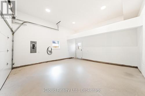 1140 Ogden Avenue, Mississauga, ON - Indoor Photo Showing Other Room