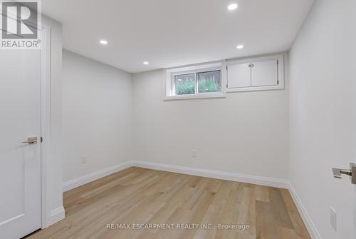 13 Skyland Drive, Hamilton, ON - Indoor Photo Showing Other Room
