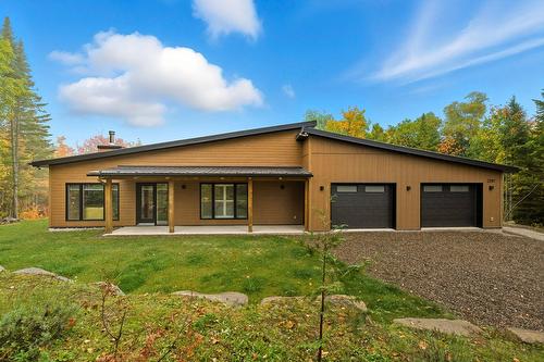 Façade - 2207 Ch. Du Golf, Sainte-Lucie-Des-Laurentides, QC - Outdoor With Deck Patio Veranda