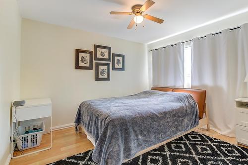 184 Snowsell Street, Kelowna, BC - Indoor Photo Showing Bedroom