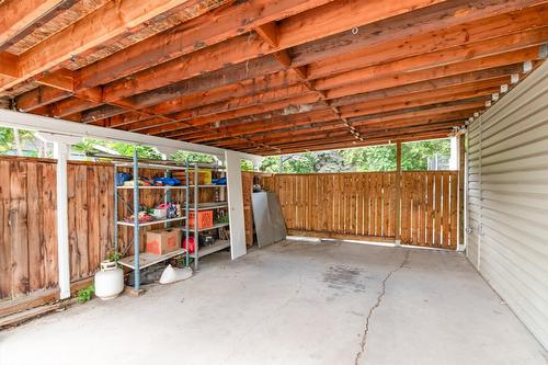 184 Snowsell Street, Kelowna, BC - Indoor Photo Showing Basement