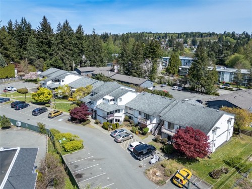 206-146 Back Rd  Courtenay, BC V9N 3W6