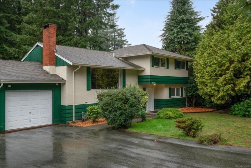 2385 Marlborough Dr, Nanaimo, BC 