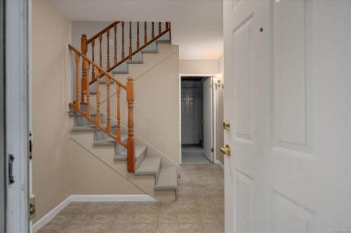 2385 Marlborough Dr, Nanaimo, BC 