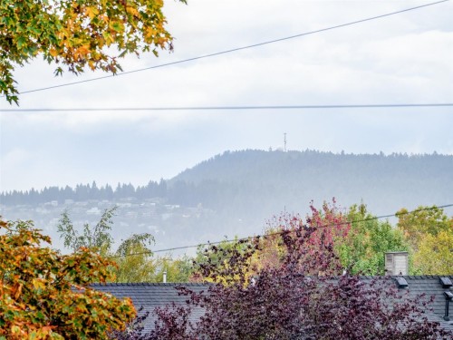 301-2354 Brethour Ave, Sidney, BC - Outdoor With View