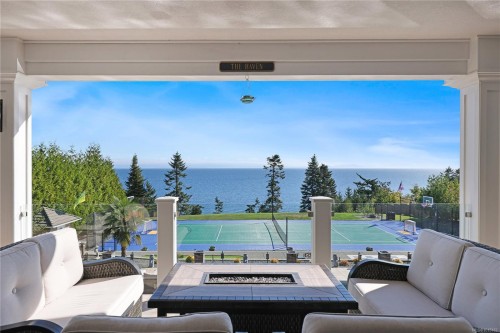 6480 Eagles Dr, Courtenay, BC 