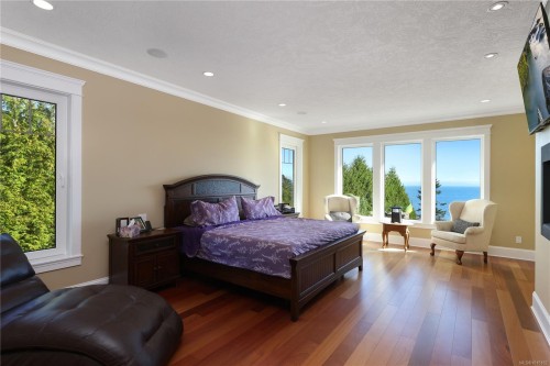 6480 Eagles Dr, Courtenay, BC 