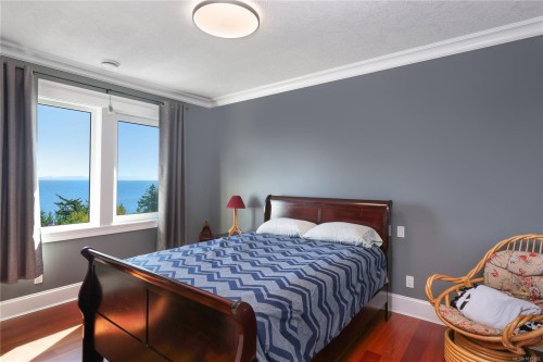 6480 Eagles Dr, Courtenay, BC 