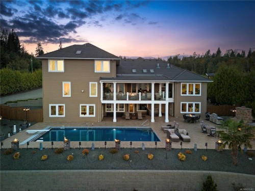 6480 Eagles Dr, Courtenay, BC 