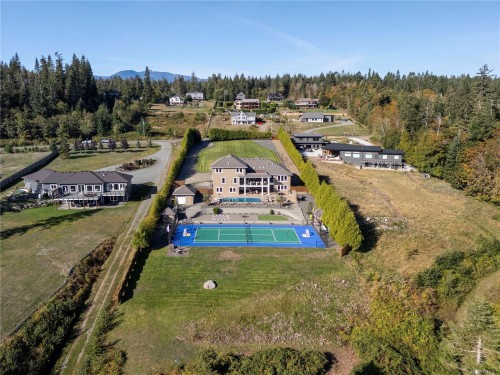6480 Eagles Dr, Courtenay, BC 