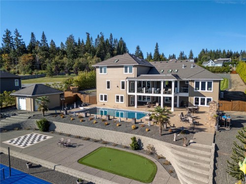 6480 Eagles Dr, Courtenay, BC 