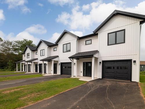 41 Kelly Heights  Stratford, PE C1B 4M3