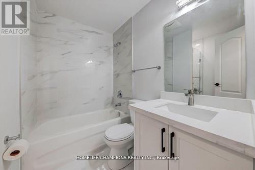 325 - 16 Elgin Street N, Markham, ON - Indoor Photo Showing Bathroom