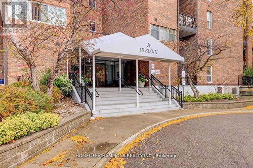 325 - 16 Elgin Street N, Markham, ON - Outdoor With Balcony