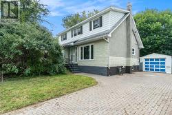 426 BLAKE BOULEVARD  Ottawa, ON K1K 1B1
