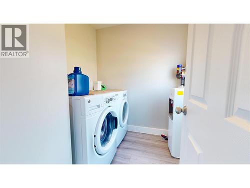 1840 Kelowna Crescent Unit# 22, Cranbrook, BC - Indoor Photo Showing Laundry Room