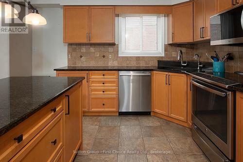 293 Huck Crescent, Kitchener, ON - Indoor Photo Showing Kitchen