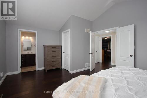 293 Huck Crescent, Kitchener, ON - Indoor Photo Showing Bedroom