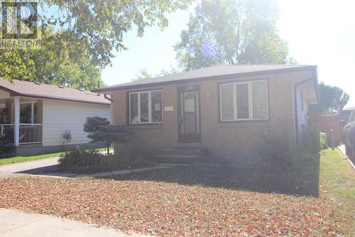 136 Lacey Crescent, London South (South X), ON - Outdoor