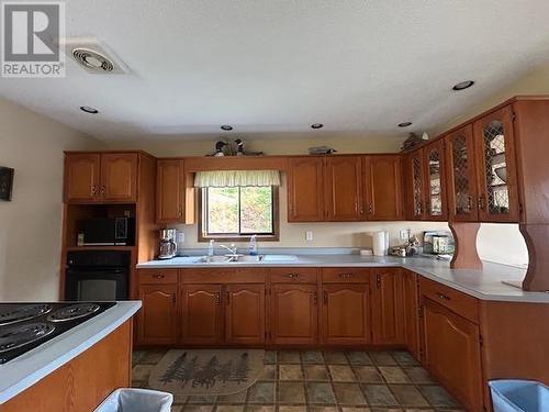 345 Island View Rd, Heyden, ON - Indoor Photo Showing Kitchen With Double Sink