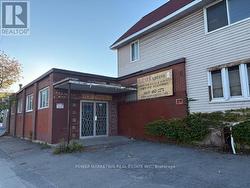 566 BAY STREET  Ottawa, ON K1R 6B9