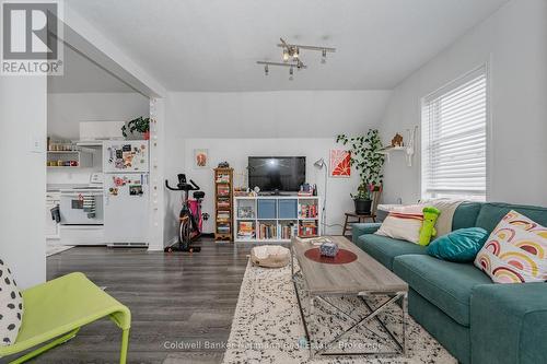 Front Unit Family Room - 155 Weber Street E, Kitchener, ON - Indoor Photo Showing Living Room