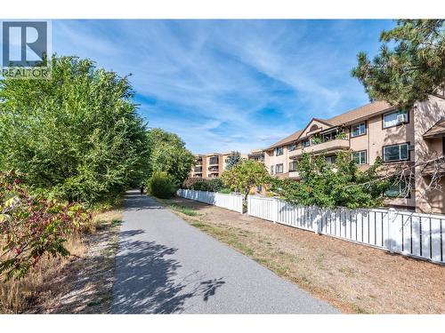 Hike/bike path - 337 Mckinney Road Unit# 104, Oliver, BC - Outdoor