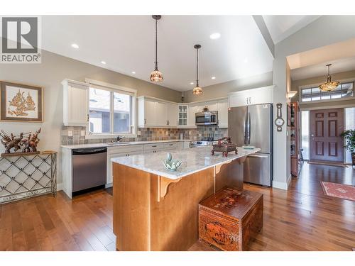 6833 Meadows Drive Unit# 28, Oliver, BC - Indoor Photo Showing Kitchen With Upgraded Kitchen