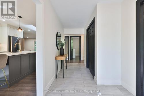 1131 Carol Street, Burlington, ON - Indoor