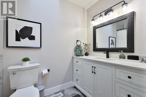 1131 Carol Street, Burlington, ON - Indoor Photo Showing Bathroom