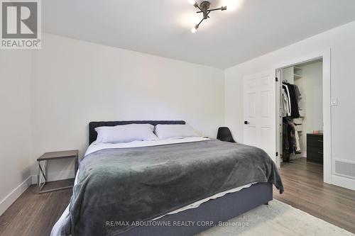 1131 Carol Street, Burlington, ON - Indoor Photo Showing Bedroom