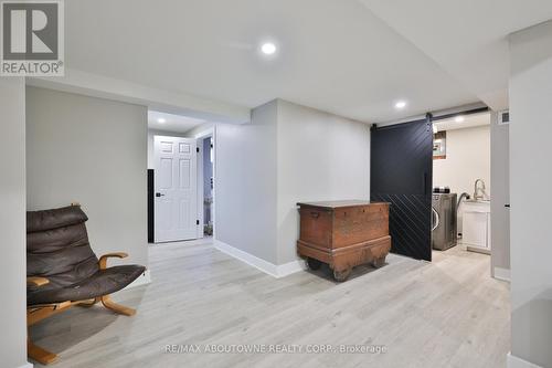 1131 Carol Street, Burlington, ON - Indoor