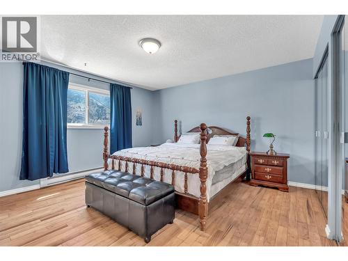 Primary Bedroom - 531 3Rd Avenue, Keremeos, BC - Indoor Photo Showing Bedroom