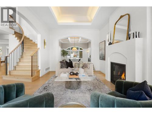 Living & Dining area - 539 Metcalfe Avenue, Kelowna, BC - Indoor Photo Showing Living Room With Fireplace