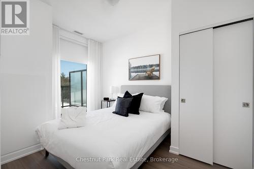 404 - 120 Carrick Trail, Gravenhurst (Muskoka (S)), ON - Indoor Photo Showing Bedroom