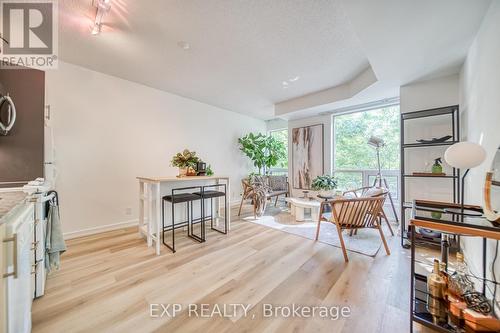 M10 - 350 WELLINGTON STREET W  Toronto, ON M5V 3W9