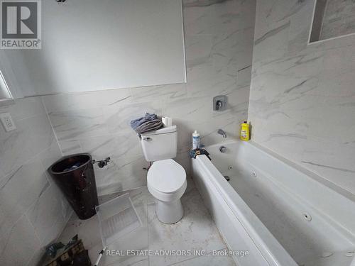 238 Braymore Boulevard, Toronto, ON - Indoor Photo Showing Bathroom