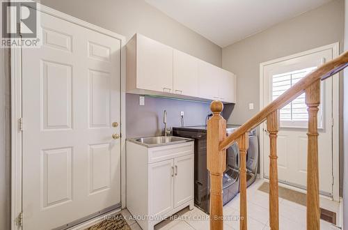 3041 Caulfield Crescent, Mississauga, ON - Indoor Photo Showing Other Room