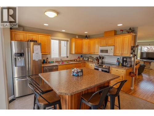 11723 91 Street, Fort St. John, BC - Indoor Photo Showing Kitchen