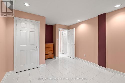 2339 Glengarry Road, Mississauga, ON - Indoor Photo Showing Other Room