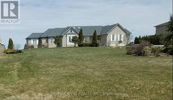 8 EVERGLADE DRIVE  Brampton, ON L6P 0R2