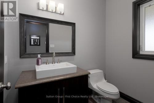 3321 Perth Road 140, Perth South (Downie), ON - Indoor Photo Showing Bathroom