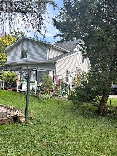 48 Franklin Drive, Stratford, ON - Outdoor