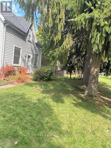 48 Franklin Drive, Stratford, ON - Outdoor